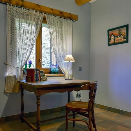 Cal Ginero Tatil Evi *